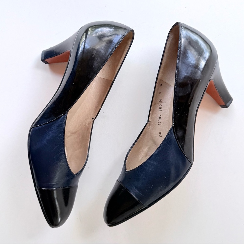 Vintage Salvatore Ferragamo Black Navy Two-Tone Leather Pumps Saks Fifth Ave 9 B